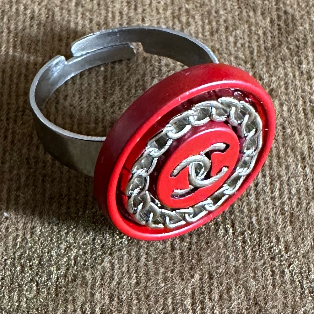 - SOLD SOLD SOLD Red and chain ring - Picture 3 of 4